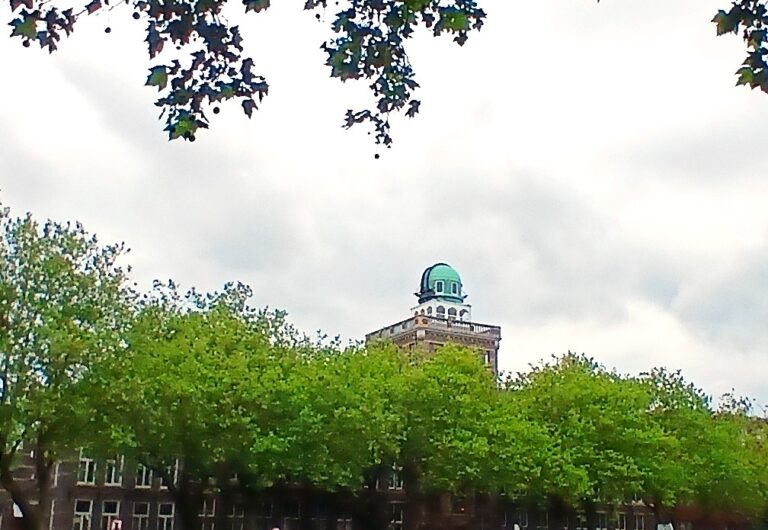 Kanaalweg 4, een bijzonder gebouw