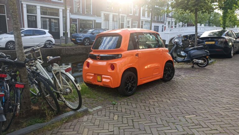 Het is een bromfiets, maar toch niet helemaal